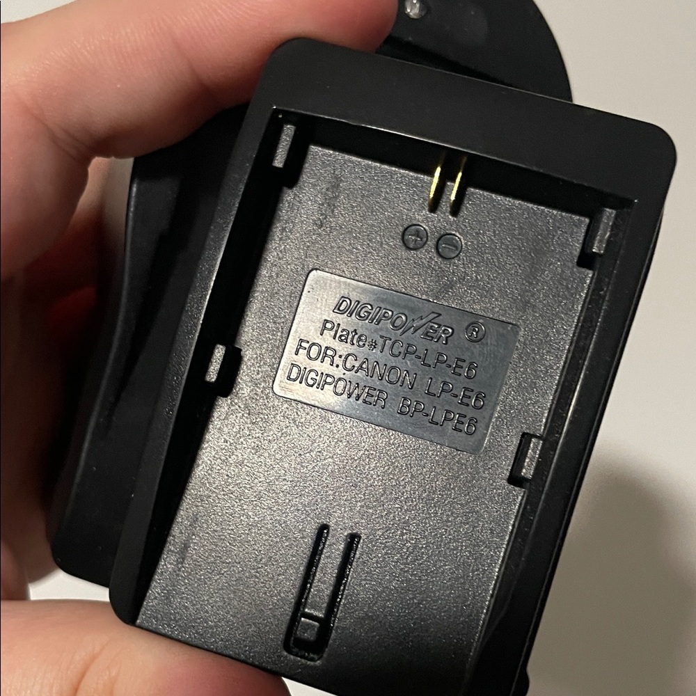 Universal Black Travel Plug Adapter - Picture 4 of 7